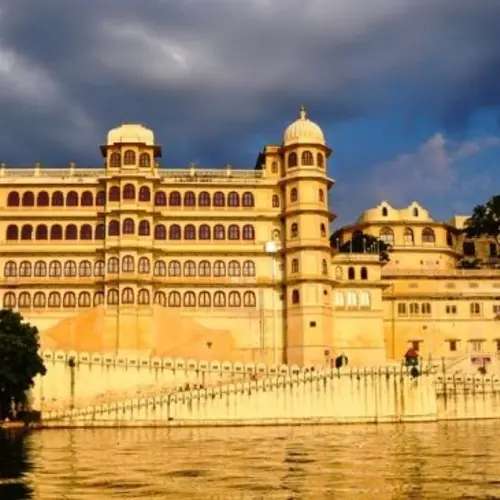 best udaipur tour packages for couples