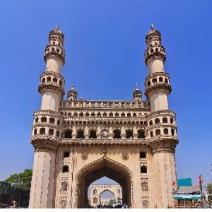 Thumbnail: Charminar monument view