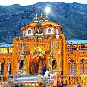 Thumbnail - Badrinath Temple festive decorations