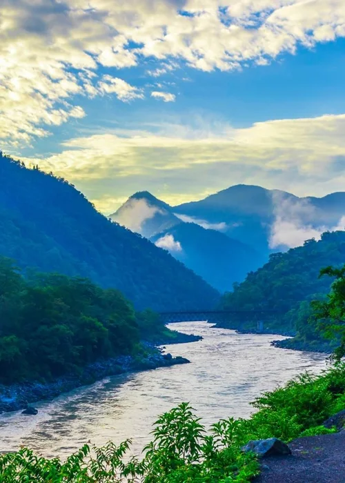 Trekking and nature tours in Uttarakhand Himalayas