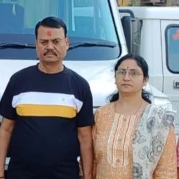 couple tour holiday in india